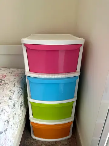 Plastic 4-drawer colorful storage unit - good condition