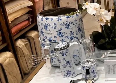 Laura Ashley Floral Stand Mixer with Blender Attachment - Like New