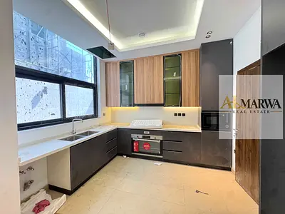 Luxury 5 Master Bedroom's Villa with Study Room
