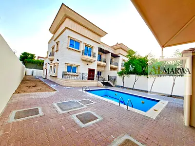 Luxury 4 Bedroom's Villa with Swimming pool