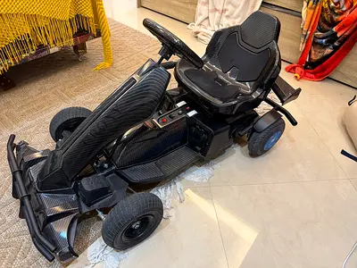 Crony toy car with charger