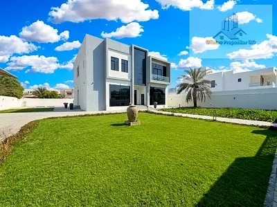 Swimming Pool | Modern Design | Garden Area