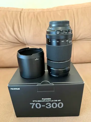 Fujifilm 70-300mm f/4-5.6 R LM OIS WR like new
