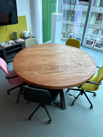 Round meeting / dining table Ø160, reclaimed wood top, iron base – Made in Italy