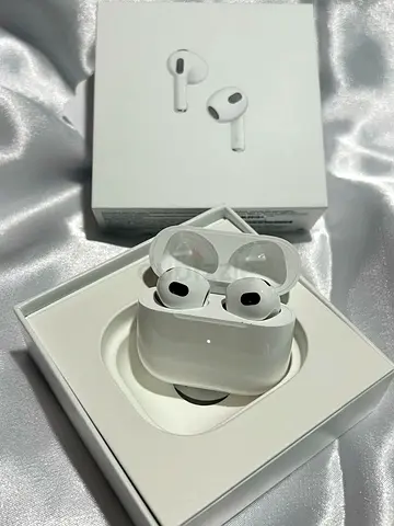 AirPods