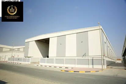 🏢 **مستودع جديد بالكامل للإيجار – السجعة، الشارقة**