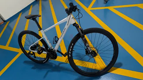 White and Yellow Apollo Hardtail Mountain Bike - Very Good Condition