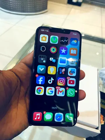 iPhone xsmax 64gb