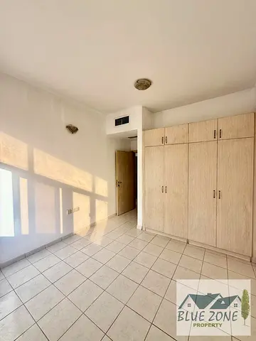 Spacious 1BHK Apartment with 2 Washrooms_ ideal for Indian families| Comfortable Faimly Livinh