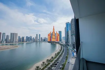 Waterfront brand-new, luxurious 3bedroom with all Master and all Premium amenities