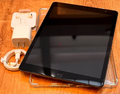 iPad 9th Generation,64GB,Wifi, Space Grey with,Screen Guard, EarPods 3.5MM & 20W Charger