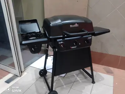 Char-Broil Classic 3-Burner Gas BBQ Grill With Side Burner SL-CB30317