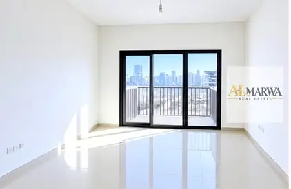 LUXURIOUS SEAVIEW STUDIO GYM POOL & PARKING FREE