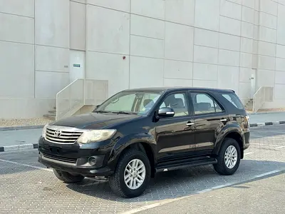2012 Toyota Fortuner SR5 GCC Specs 4clyander 4wd drive