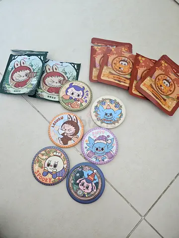 Popmart badges
