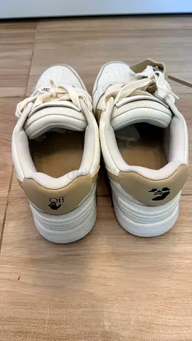 Off-White Out Of Office Low Sneakers White / Beige или Optical White.