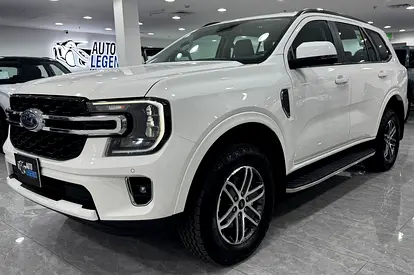 Ford Everest XLT - Agency Warranty and Service Contract Included