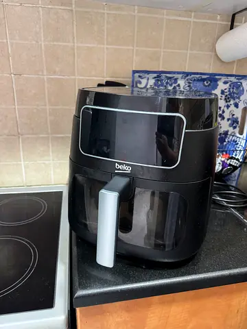 Beko Air Frier 7.6L 1750W with Window - Great Condition