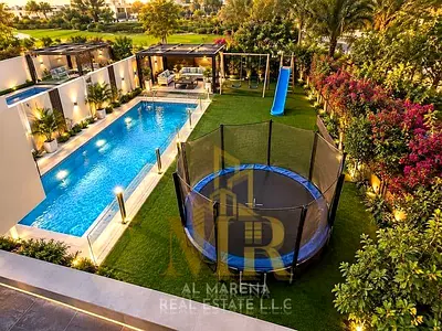 Furnished corner villa, 6,400 sq. ft., featuring 4 master bedrooms, a swimming pool, and a garden. Includes furniture, utilities (electricity and wate