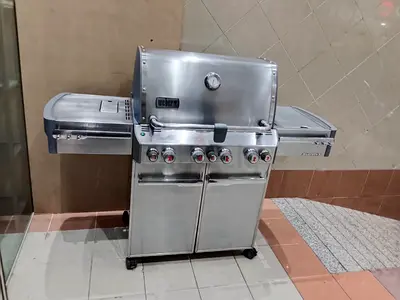 Weber summit S- 470 Large Gas Barbecue  burner with side Burner stainless steel Full heavy duty