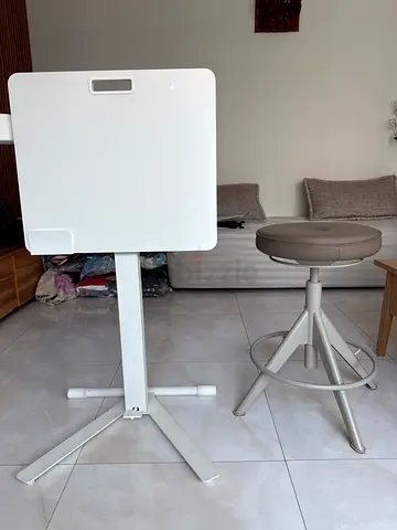 Drawing Table stand with rotatable seating stand