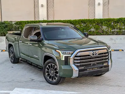 2022 Toyota Tundra Crewmax Limited - American Specs Interior and Exterior Excellent Condition