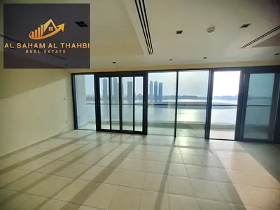 3 غرف نوم وصالة |إطلالة بحرية رائعة | جيم ومسبح وباركن وتكييف مجاني