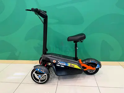 3-wheel electric scooter,