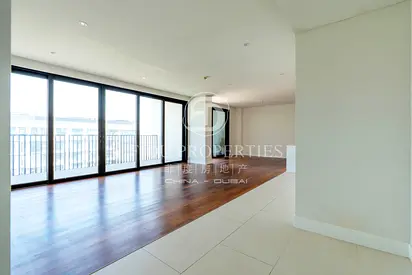 Boulevard Facing | Heart of City Walk | Huge Layout