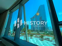 3BR+M l Pool View l Vacant