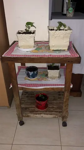Planters table 2 tier