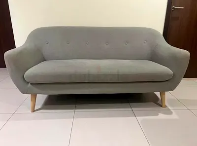 Light grey 3+1 seater sofa set scandinavian style with wooden legs - good condition