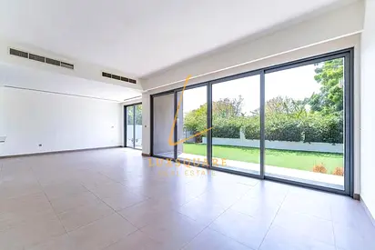Maid's Room | ⁠Corner Unit | 2 Parking | Vacant