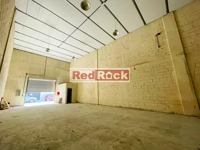 Ready to Move in 2527 Sqft Warehouse in Al Quoz 1