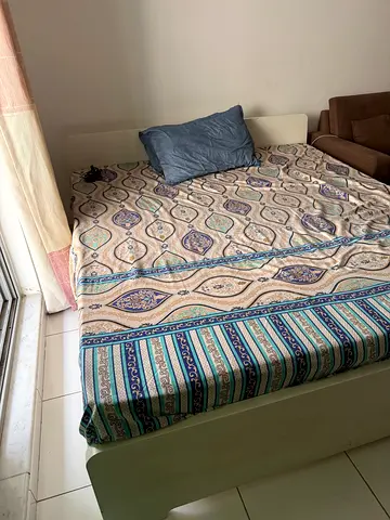King bed with mattress