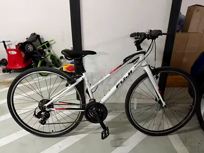 Fuji hybrid/road bike - good condition, used