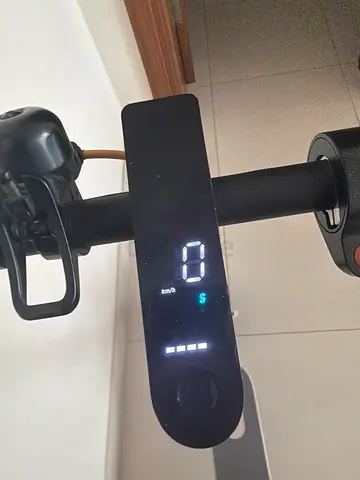 Used electric scooter (foldable) - good working condition, with no charging cable