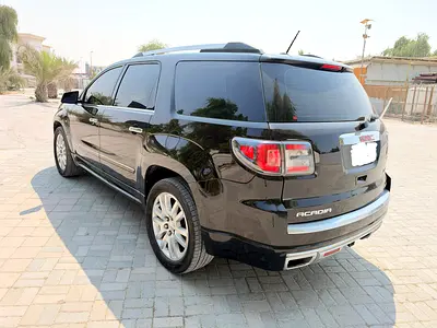 2016 GMC Acadia Denali GCC Specs