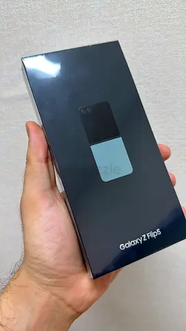 Samsung Galaxy Z Flip 5 256GB New Box Packed