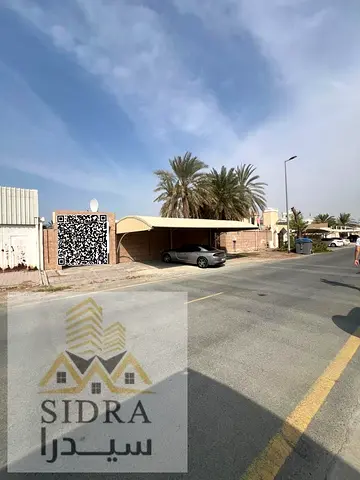 فرصة مميزة للشراء والاستثمار في منطقة مشيرف، بيت بمساحة كبيرة وموقع مميز قريب من البحر، يبعد عن البحر 3 قطع فقط.