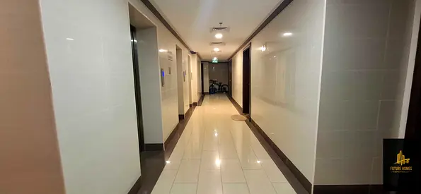 Lavish 1bhk with balcony on prime location