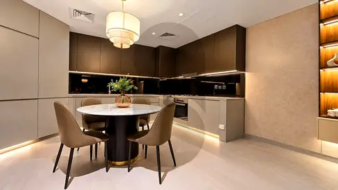 Brand New 1BR | Panoramic Creek View | Business Bay
