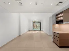Prime Location | Unfurnished-Upgraded | Road View