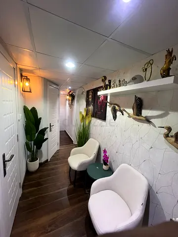 Private room available immediately for singles