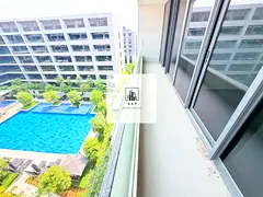 LUSH BRAND NEW LAVISH 1 BHK 2 BATH BALCONY KITCHEN APPLIANCES
