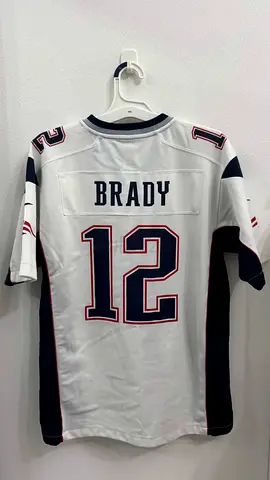 Tom Brady #12 New England Patriots Football Jersey - Size Large