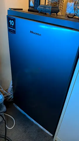 Hisense Single Door Mini Refrigerator – Adjustable Thermostat, Reversible Door