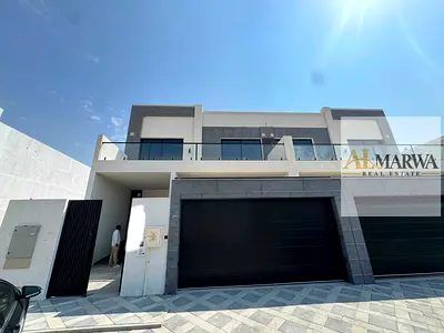Luxury 5 Master Bedroom's At Prime Location