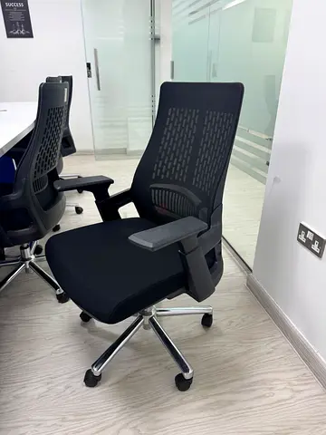 8 Office Chair with Mesh Back and Adjustable Armrests - Black (Used)