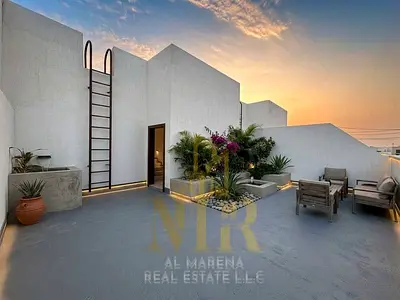 **A once-in-a-lifetime opportunity in Al-Hilw 2! Upscale townhouse with excellent features and an u